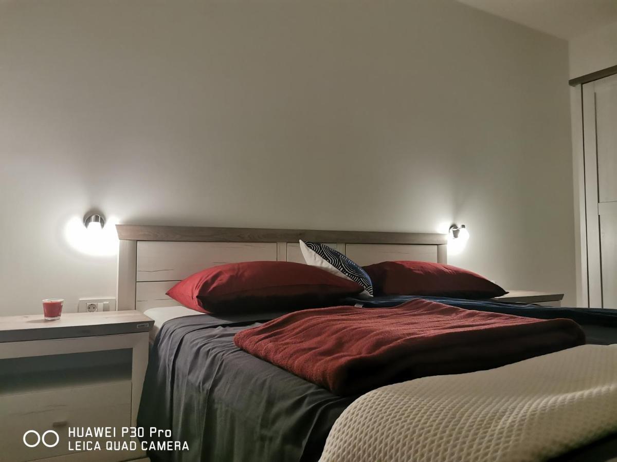 Center Pearl #new#free Reserved Parking In Garage Elevator Direct Access#business And Pleasure#city View&balcony&sunny&cafes&markets&tram#city Center#working Room#2 Toliets#2 Bedrooms Zagrzeb