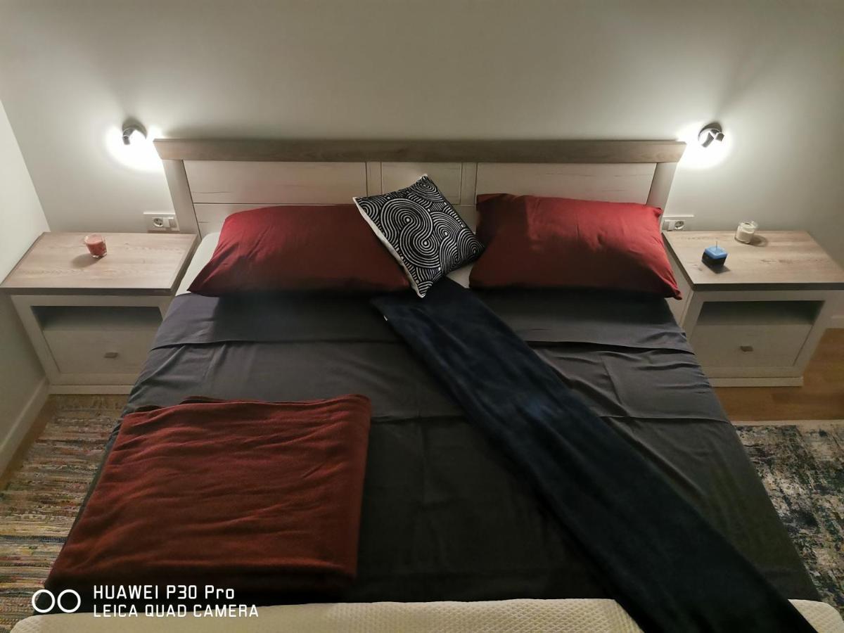Center Pearl: Urban Oasis With Parking & Views Apartment