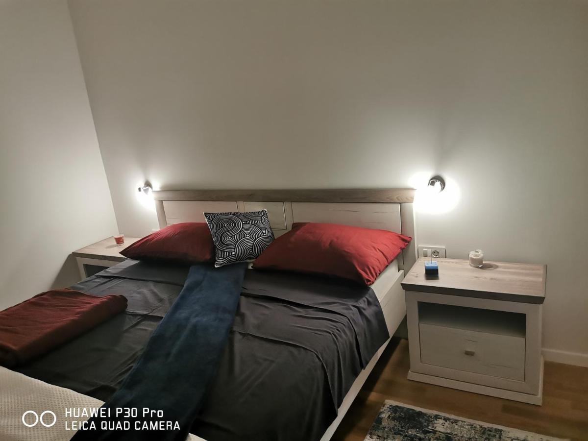 Apartament Center Pearl #new#free Reserved Parking In Garage Elevator Direct Access#business And Pleasure#city View&balcony&sunny&cafes&markets&tram#city Center#working Room#2 Toliets#2 Bedrooms