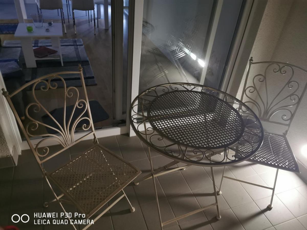 Apartament Center Pearl #new#free Reserved Parking In Garage Elevator Direct Access#business And Pleasure#city View&balcony&sunny&cafes&markets&tram#city Center#working Room#2 Toliets#2 Bedrooms Zagrzeb
