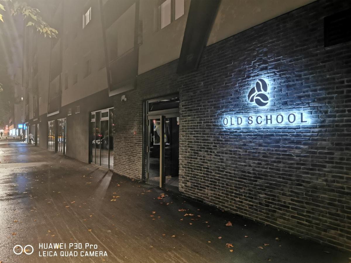 Center Pearl #new#free Reserved Parking In Garage Elevator Direct Access#business And Pleasure#city View&balcony&sunny&cafes&markets&tram#city Center#working Room#2 Toliets#2 Bedrooms Apartament *