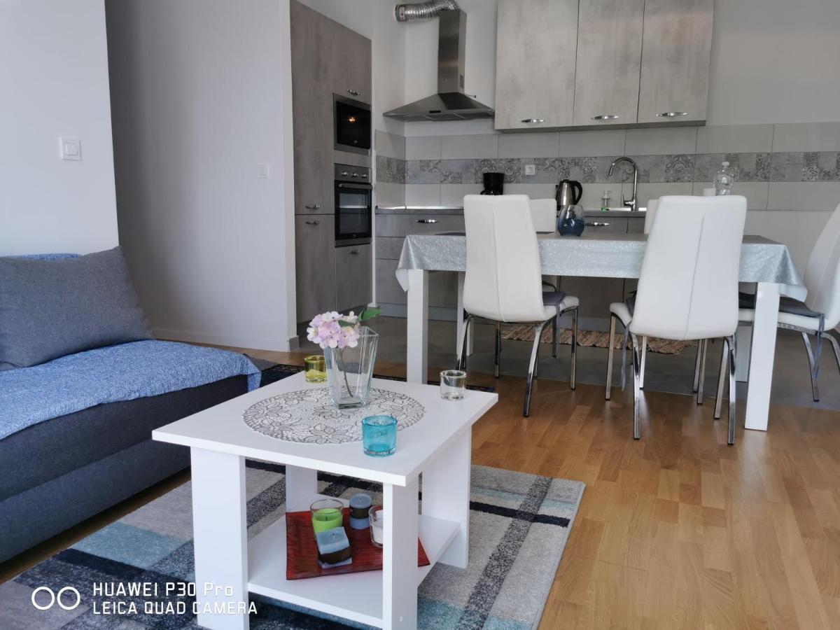 Apartament Center Pearl #new#free Reserved Parking In Garage Elevator Direct Access#business And Pleasure#city View&balcony&sunny&cafes&markets&tram#city Center#working Room#2 Toliets#2 Bedrooms