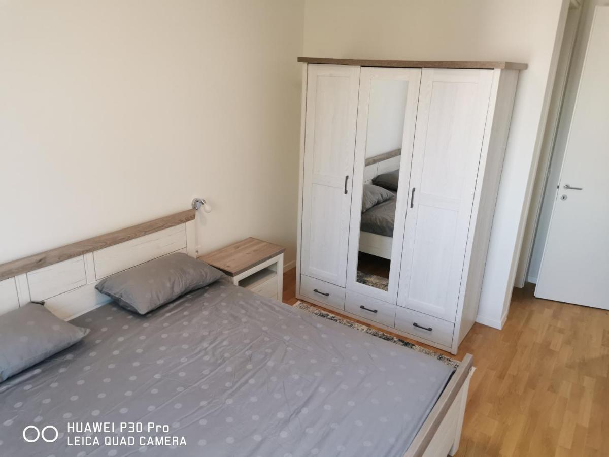Center Pearl #new#free Reserved Parking In Garage Elevator Direct Access#business And Pleasure#city View&balcony&sunny&cafes&markets&tram#city Center#working Room#2 Toliets#2 Bedrooms Apartament